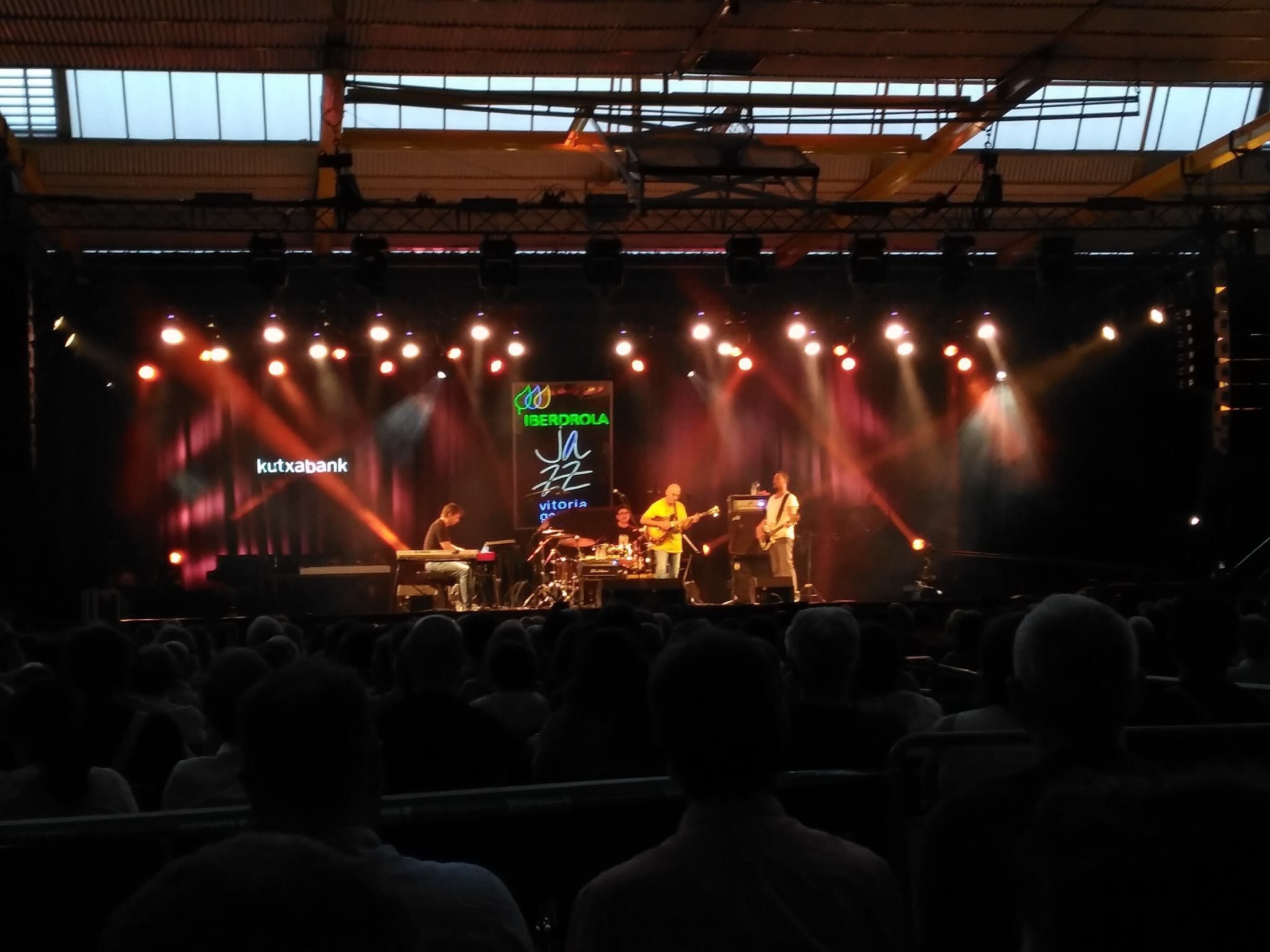 Explorando el Jazz en Vitoria: La Cuna del Ritmo en España