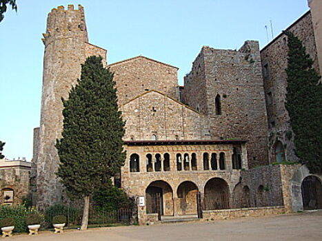 Porta Ferrada: El Festival Cultural de Sant Feliu de Guíxols en la Costa Brava