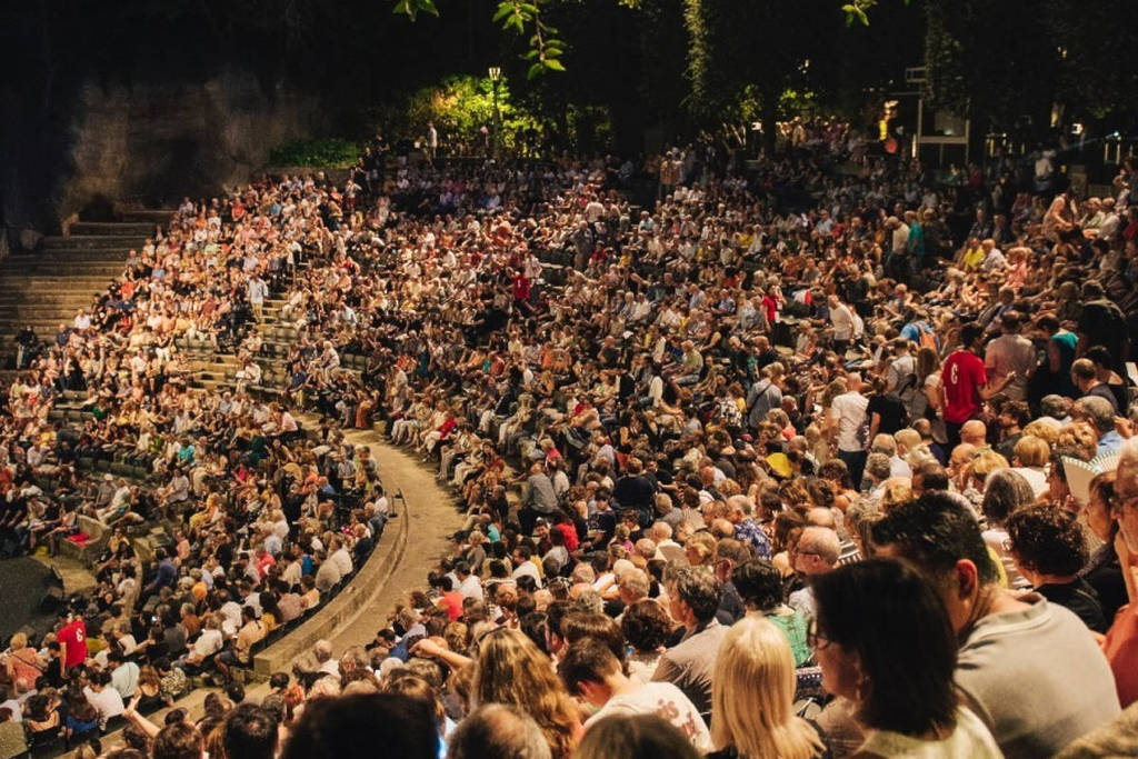 Explorando la Magia del Teatro Griego: El Grec y su Legado Perduradero