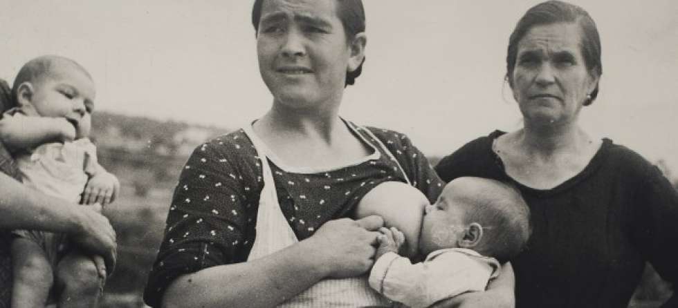 El Legado Fotográfico de Kati Horna: Testimonio de una Época